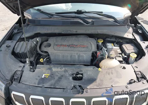 2022 Jeep Compass Latitude 4X4 from USA, damaged, VIN 3C4NJDBB5NT129161